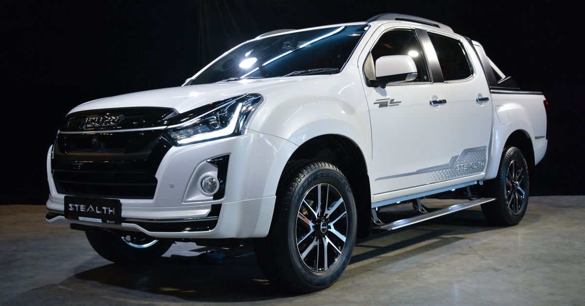isuzu gioi thieu d max stealth voi so luong gioi han chi 180 chiec
