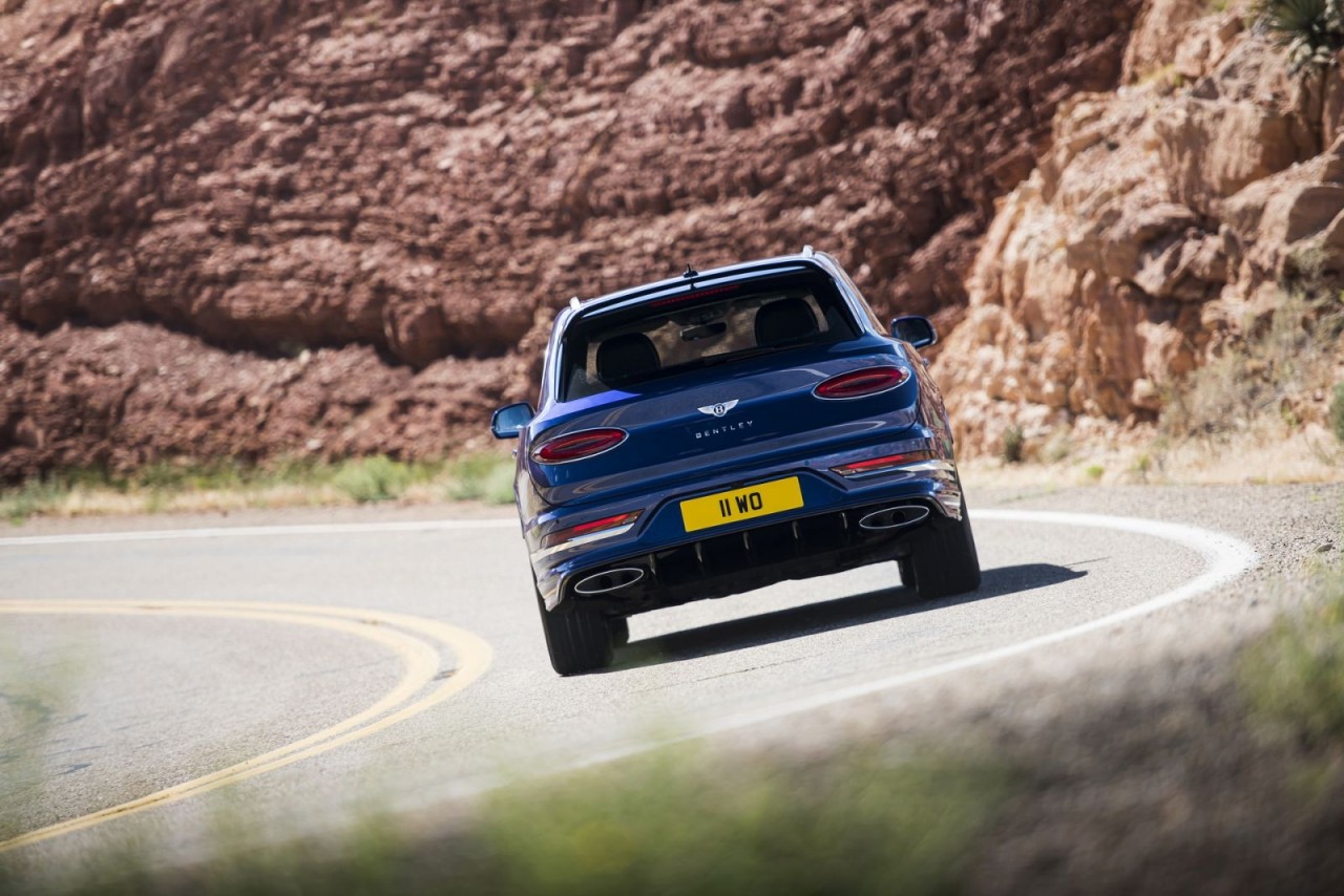 bentley ra mat bentayga speed 2021 suv nhanh nhat the gioi