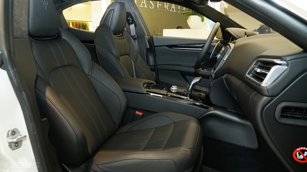 Cận cảnh Maserati Ghibli Scatenato độc nhất Việt Nam can canh maserati ghibli scatenato doc nhat viet nam