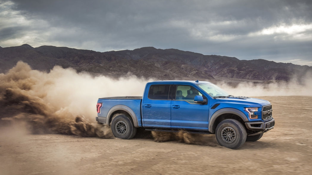 ford f 150 raptor co cong suat len toi 700 ma luc