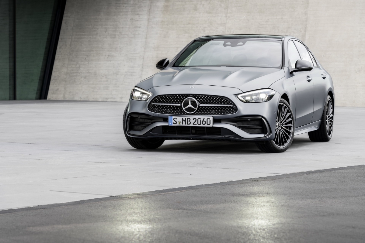 Mercedes-Benz C-Class 2023 nhận xếp hạng an toàn cao nhất của IIHS