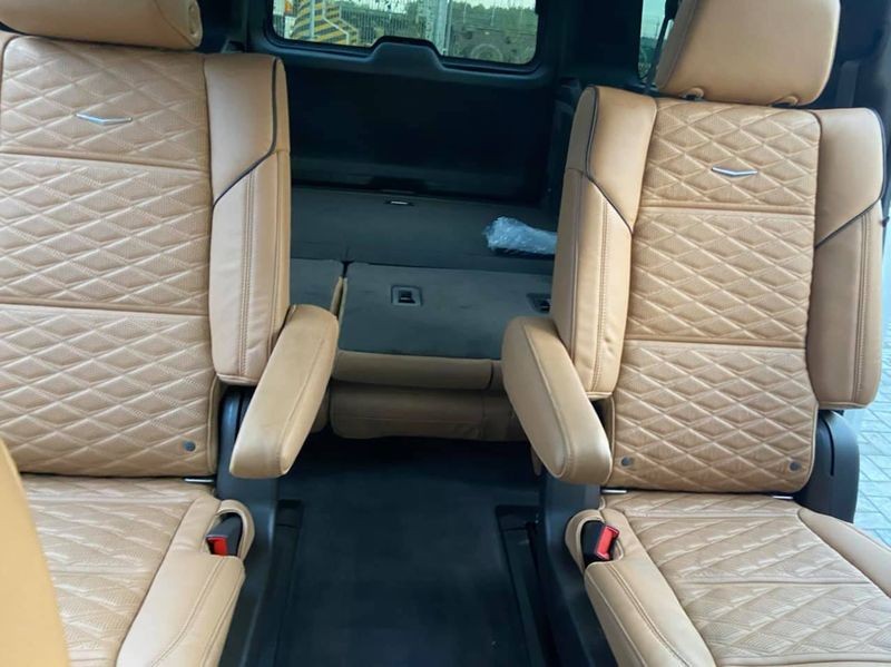 Cadillac Escalade ESV Sport đầu tiên về Việt Nam, giá lên tới 12 tỷ đồng Cadillac Escalade ESV Sport đầu tiên về Việt Nam, giá lên tới 12 tỷ đồng