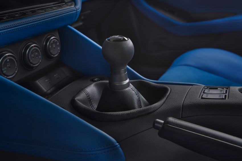 Nissan Z chính thức ra mắt, đối thủ nặng ký của Toyota Supra