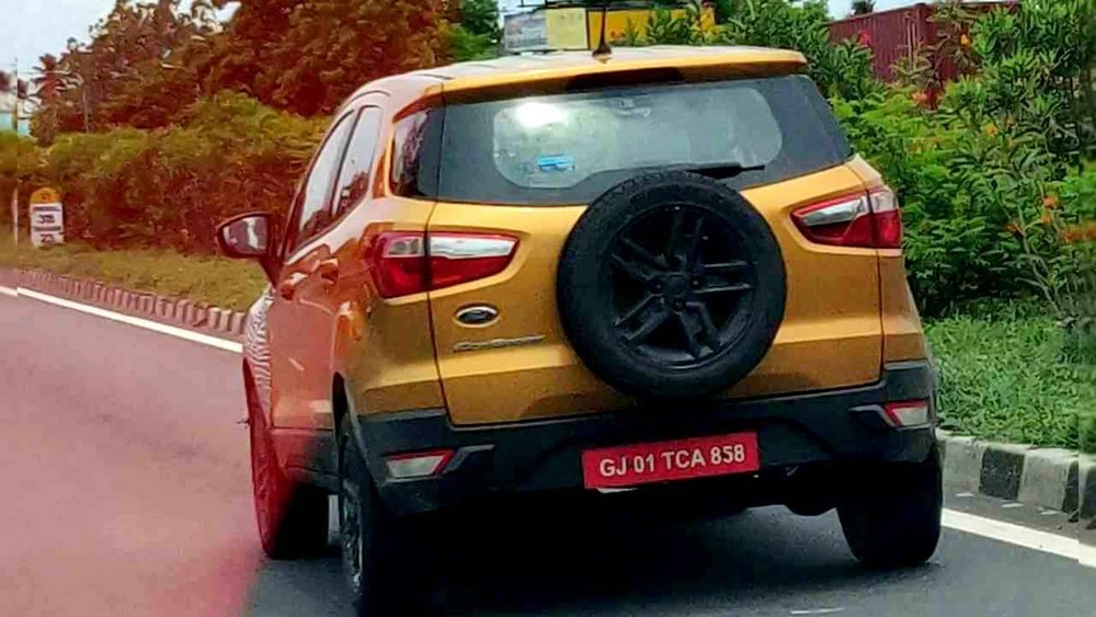 Ford EcoSport 2022 lộ diện, có bánh dự phòng phía sau Ford EcoSport 2022 lộ diện, có bánh dự phòng phía sau