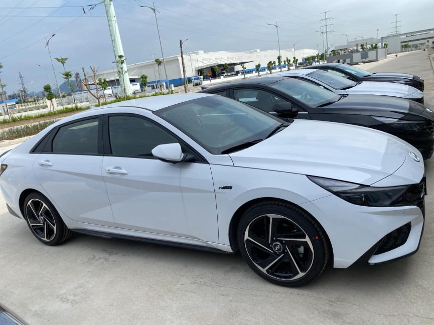 Đại lý nhận cọc Hyundai Elantra 2023, giá dự kiến 629 - 839 triệu đồng Đại lý nhận cọc Hyundai Elantra 2023, giá dự kiến 629 - 839 triệu đồng