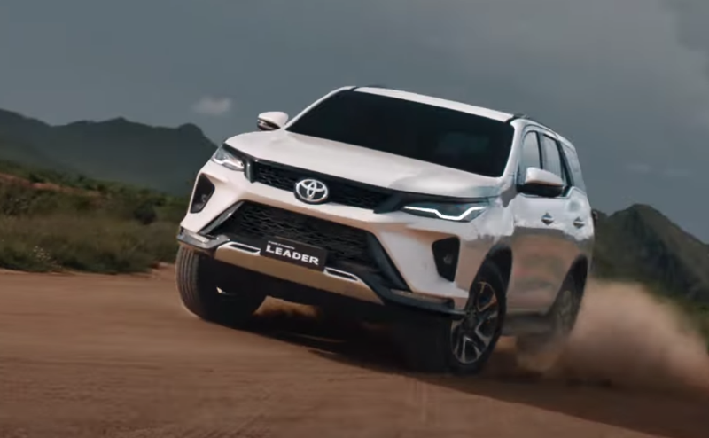 Toyota Fortuner 2023 ra mắt với nhiều nâng cấp mới Toyota Fortuner 2023 ra mắt với nhiều nâng cấp mới