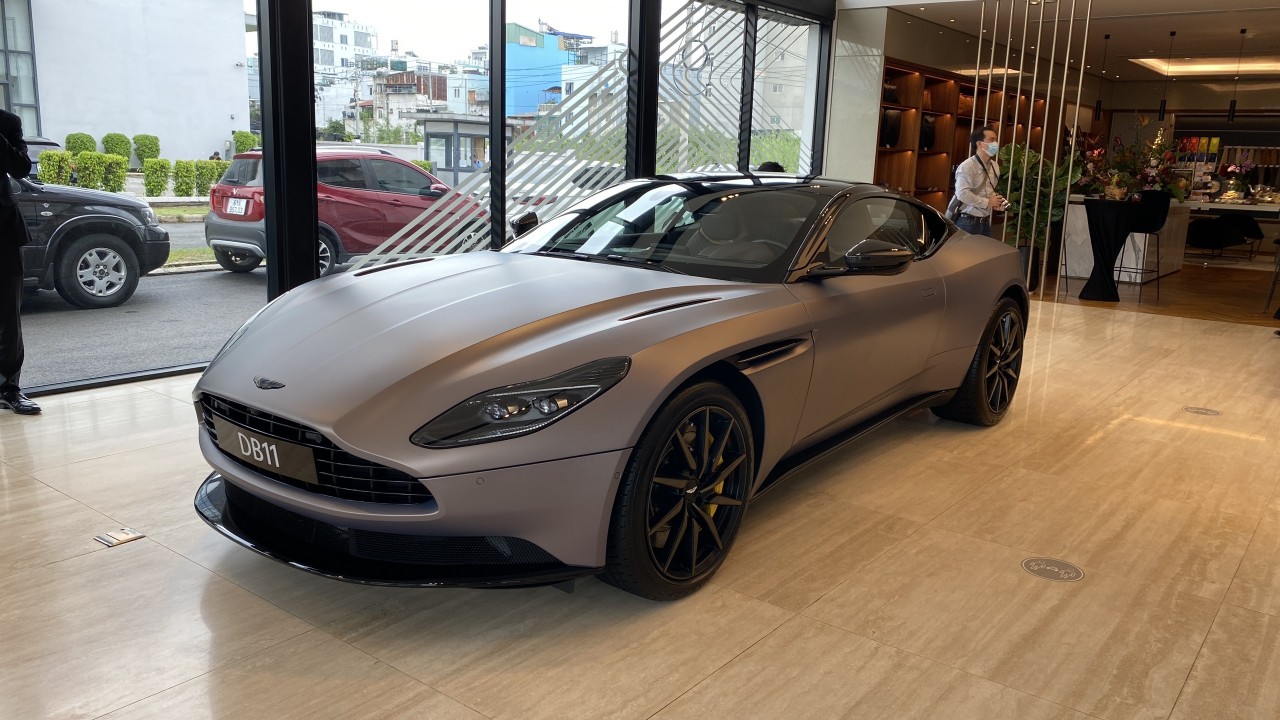 Aston Martin ra mắt bộ đôi siêu xe Vantage F1 Edition và DB11 V8 Coupe
