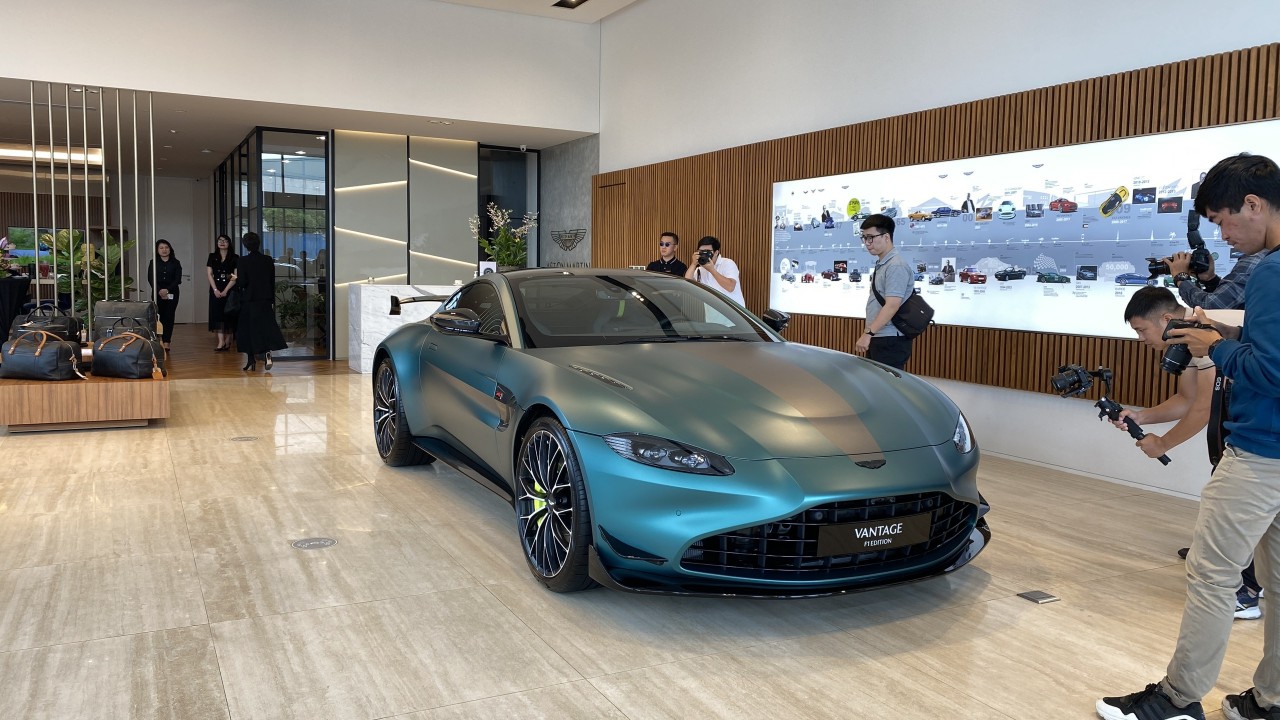 Aston Martin ra mắt bộ đôi siêu xe Vantage F1 Edition và DB11 V8 Coupe