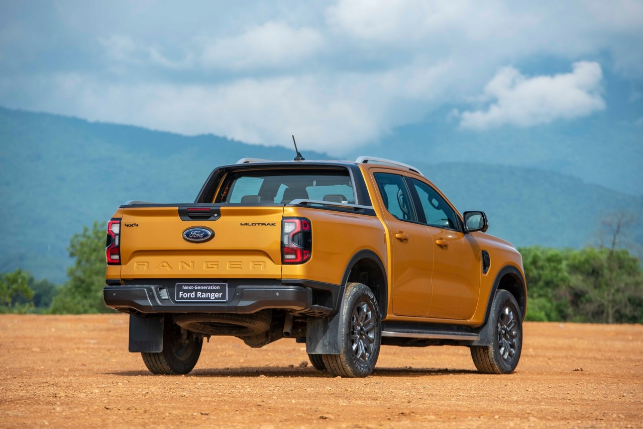 Giá Ford Ranger thế hệ mới ra mắt tại Việt Nam với giá 659 triệu đồng Giá Ford Ranger thế hệ mới ra mắt tại Việt Nam với giá 659 triệu đồng
