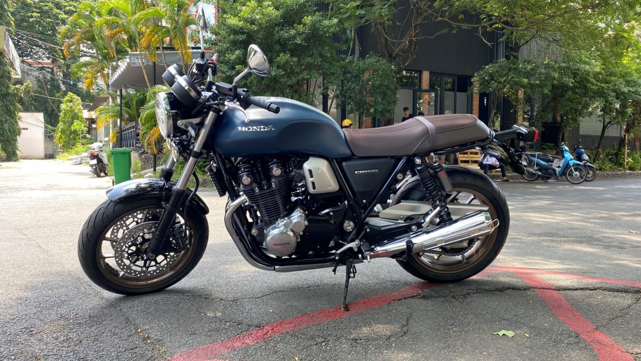Cận cảnh Honda CB1100RS Final Edition đầu tiên tại Việt Nam
