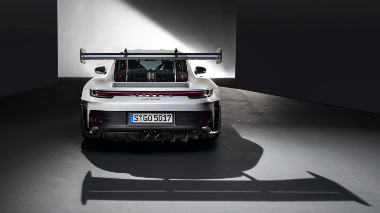 Porsche 911 GT3 RS 2023, xe đua dành cho đi phố