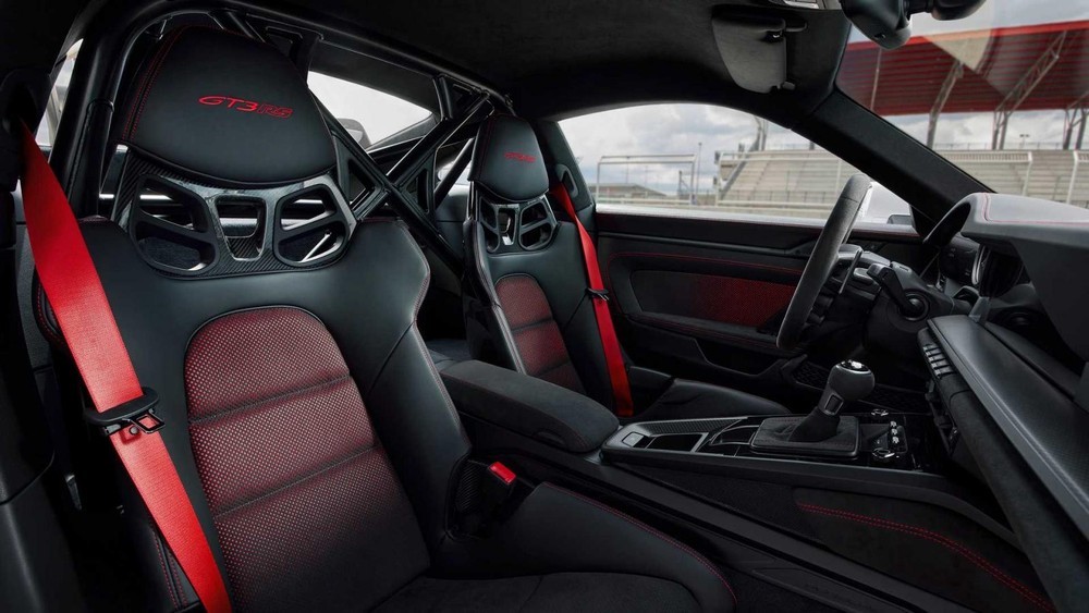 Porsche 911 GT3 RS 2023, xe đua dành cho đi phố