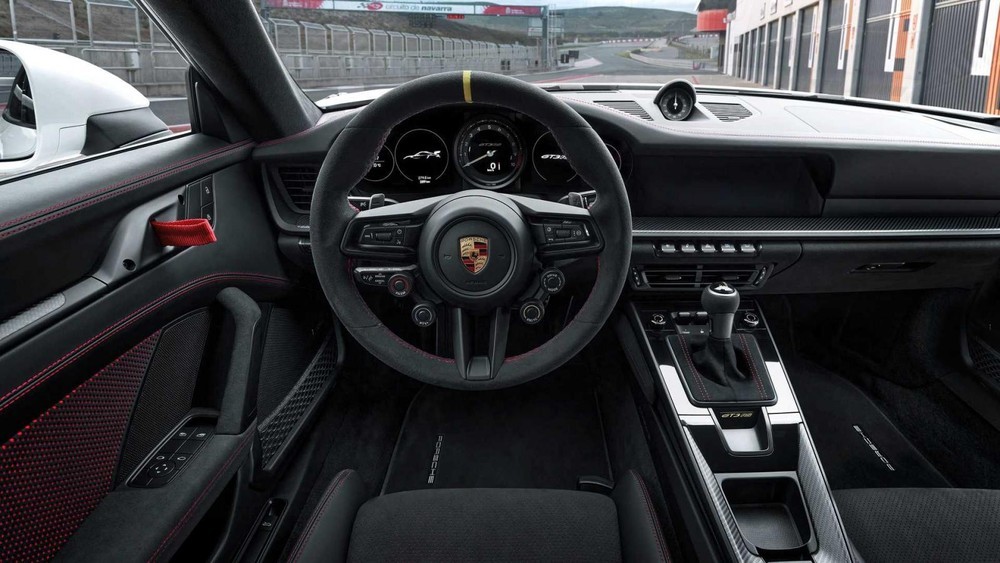 Porsche 911 GT3 RS 2023, xe đua dành cho đi phố