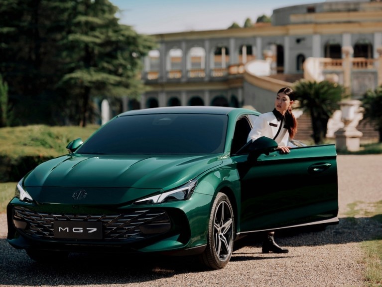 MG7 2023 ra mắt, kiểu dáng fastback cực thể thao MG7 2023 ra mắt, kiểu dáng fastback cực thể thao