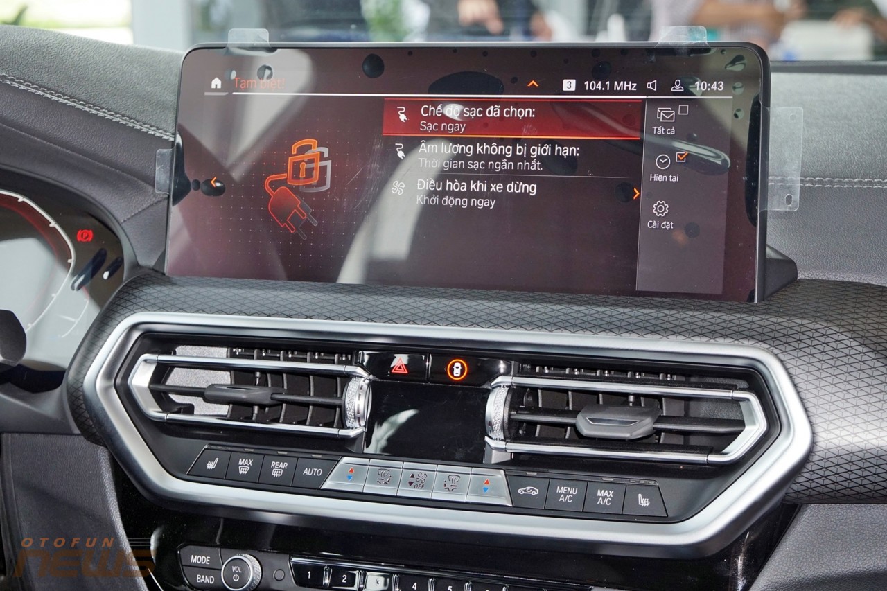 Cận cảnh xe SUV thuần điện BMW iX3 tại Việt Nam Cận cảnh xe SUV thuần điện BMW iX3 tại Việt Nam
