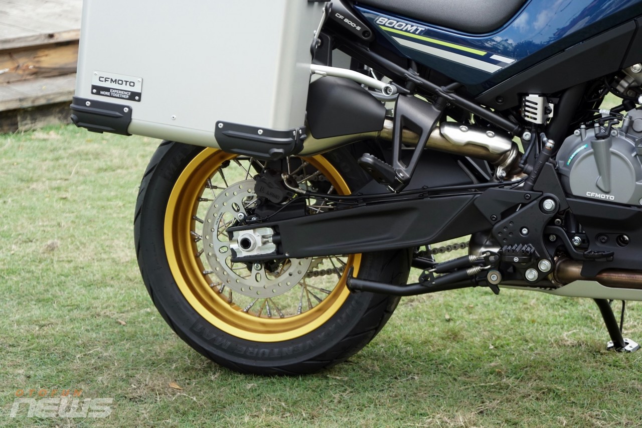 Chi tiết xe 'phượt' CFMoto 800MT Touring, giá 255 triệu đồng