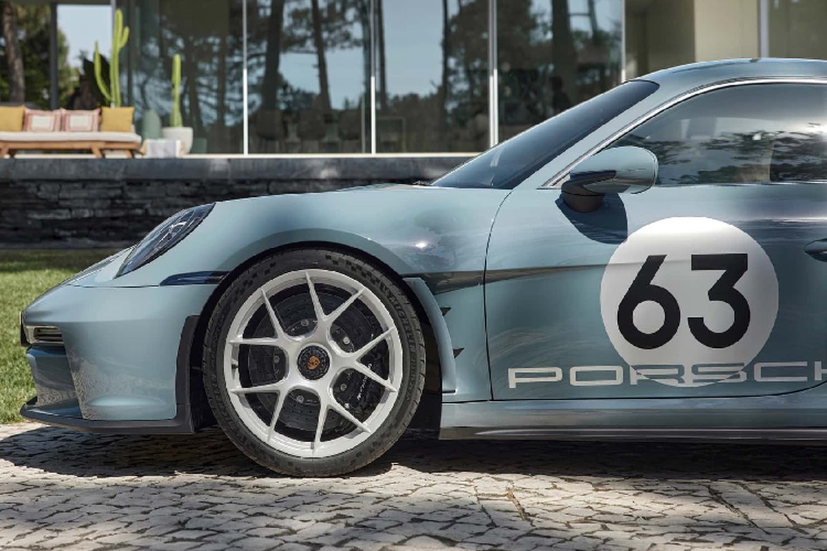 Porsche giới thiệu 911 S/T 2024, sử dụng hộp số sàn 6 cấp Porsche giới thiệu 911 S/T 2024, sử dụng hộp số sàn 6 cấp