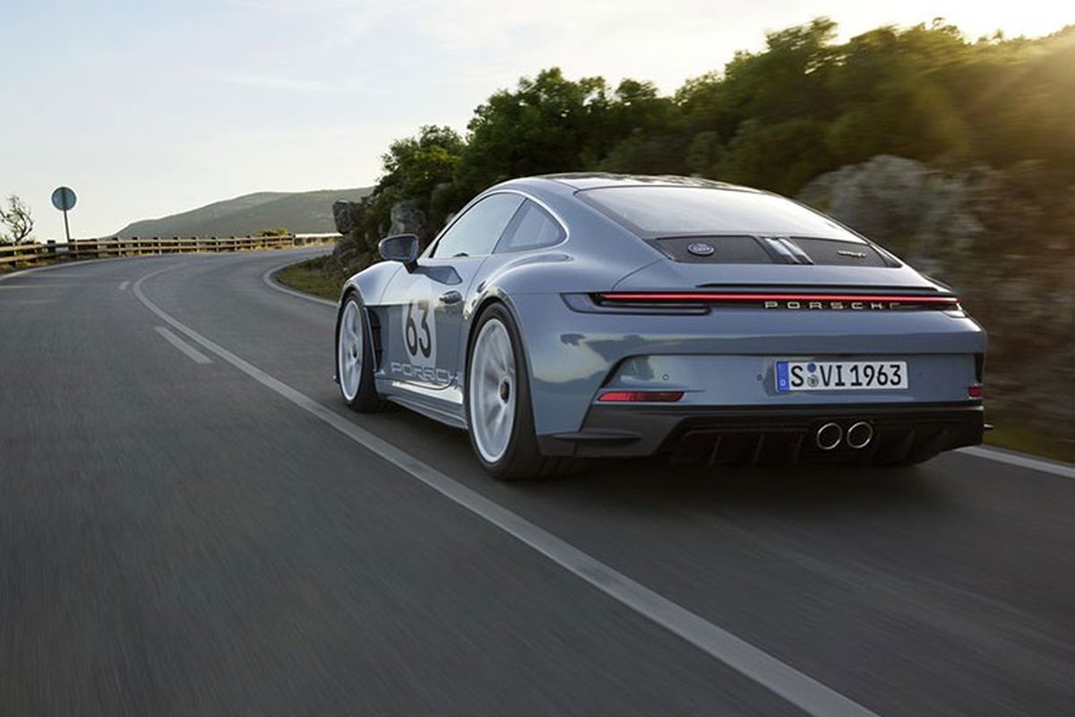 Porsche giới thiệu 911 S/T 2024, sử dụng hộp số sàn 6 cấp Porsche giới thiệu 911 S/T 2024, sử dụng hộp số sàn 6 cấp
