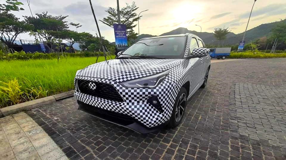 Toyota Yaris Cross ngụy trang xuất hiện tại Việt Nam Toyota Yaris Cross 2023 được ngụy trang chạy thử tại Việt Nam.