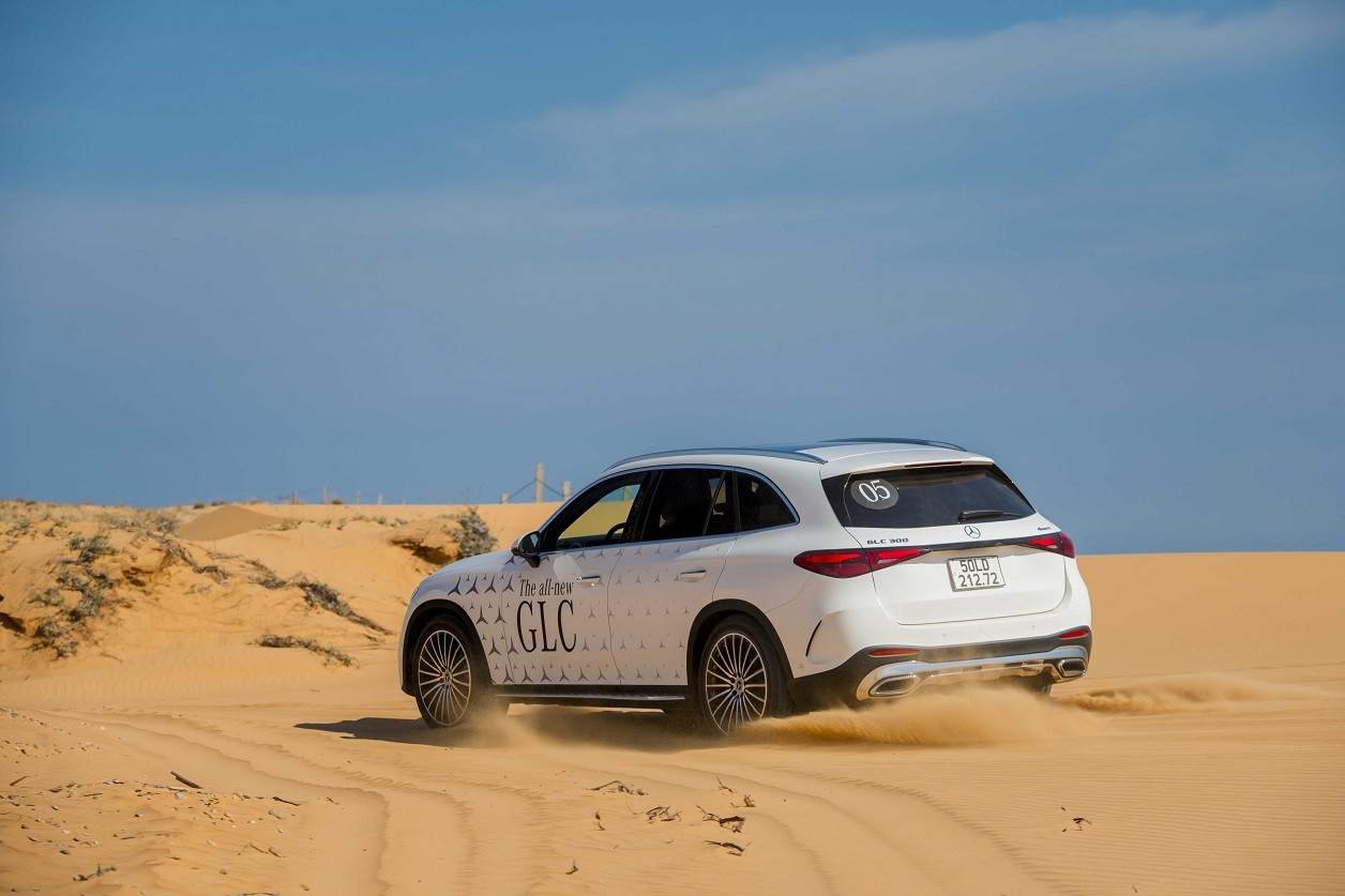 Mercedes-Benz GLC 2023: Có còn là 'gà đẻ trứng vàng' ? Mercedes-Benz GLC 2023: Có còn là 'gà đẻ trứng vàng' ?