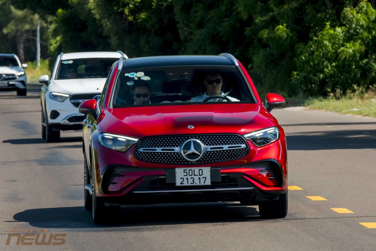 Mercedes-Benz GLC 2023: Có còn là 'gà đẻ trứng vàng' ? Mercedes-Benz GLC 2023: Có còn là 'gà đẻ trứng vàng' ?