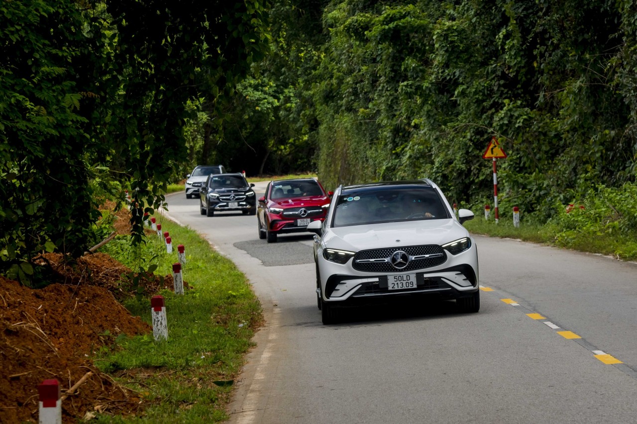Mercedes-Benz GLC 2023: Có còn là 'gà đẻ trứng vàng' ? Mercedes-Benz GLC 2023: Có còn là 'gà đẻ trứng vàng' ?