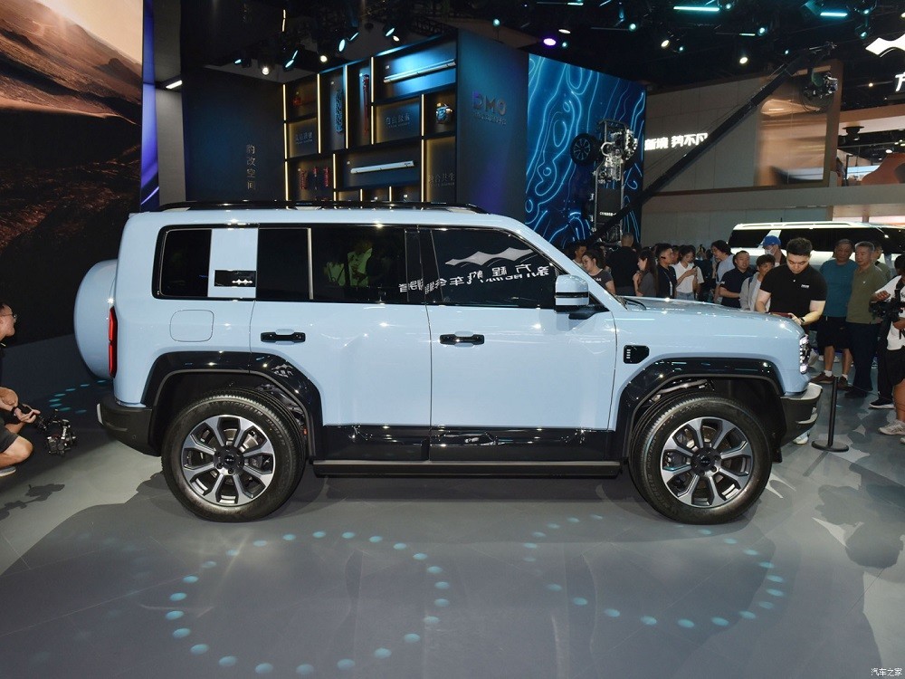 Fang Cheng Bao Leopard 5xe 'nhái' Toyota Prado tại Trung Quốc Fang Cheng Bao Leopard 5xe 'nhái' Toyota Prado tại Trung Quốc
