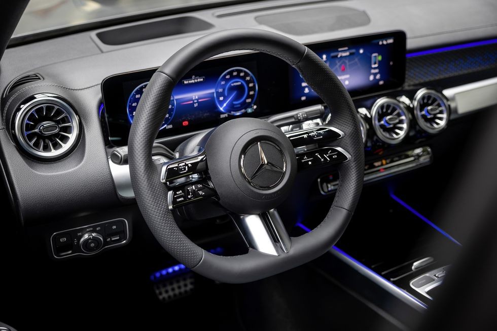 Chi tiết Mercedes-Benz EQB 2024 sắp bán tại Việt Nam Chi tiết Mercedes-Benz EQB 2024 sắp bán tại Việt Nam