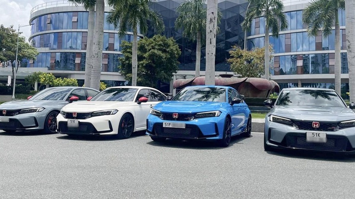 Dàn xe Honda Civic Type R 2023 tụ hợp tại Sài Gòn