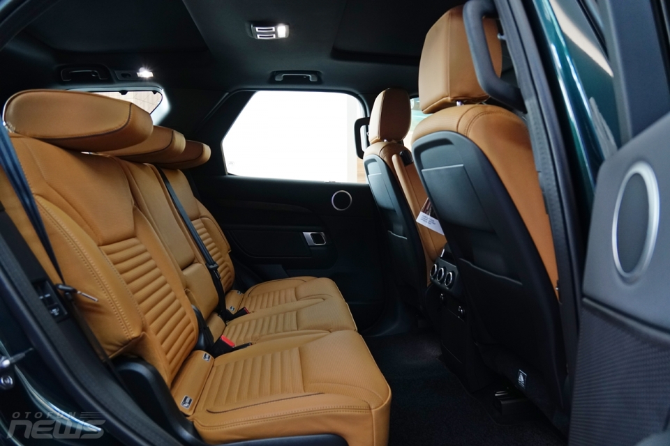 land rover discovery 2017 co mat tai viet nam voi gia tu 4 ty dong