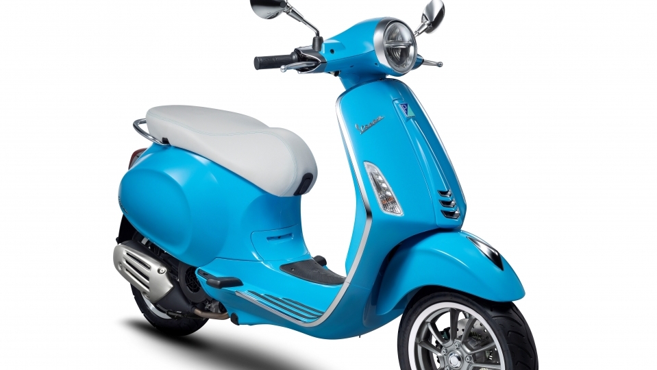 Piaggio giới thiệu Vespa Primavera 50th với giá 77,5 triệu đồng