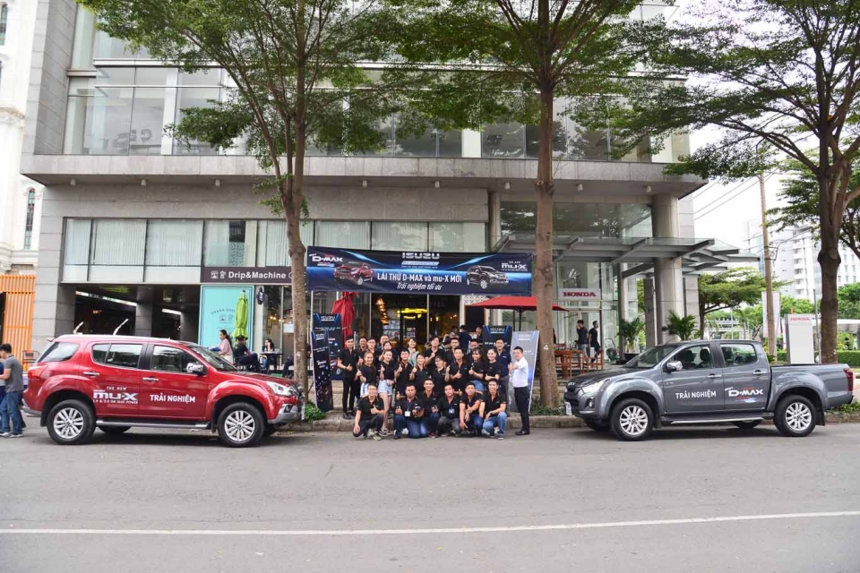 Isuzu Việt Nam tổ chức lái thử 2 dòng xe mới tại Tp Hồ Chí Minh isuzu viet nam to chuc lai thu 2 dong xe moi tai tp ho chi minh