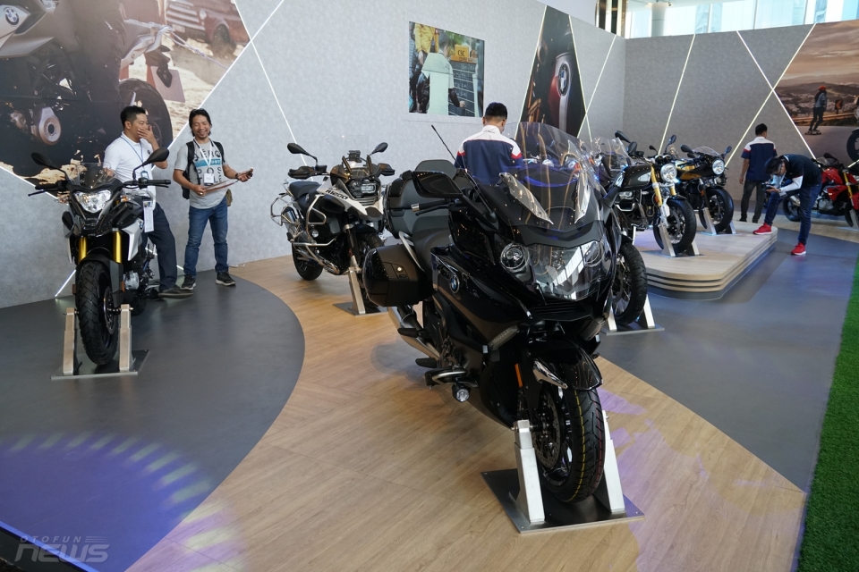 bmw joyfest va bmw motorrad day lan dau duoc to chuc tai viet nam