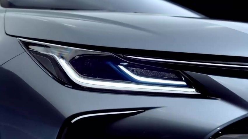 Toyota Corolla Altis thế hệ mới lộ diện trước ngày ra mắt toyota corolla altis the he moi lo dien truoc ngay ra mat