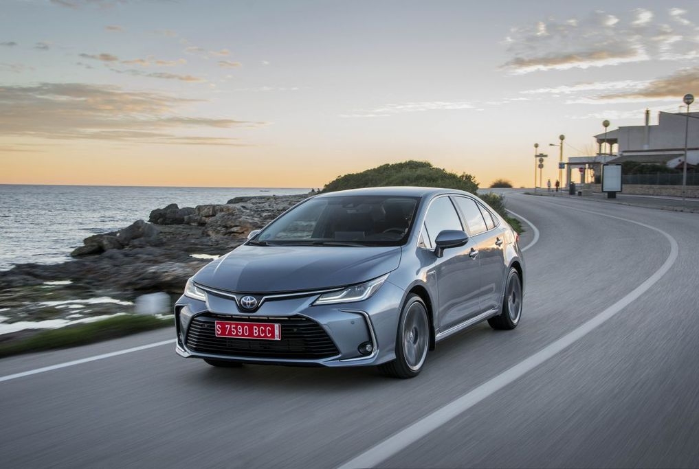 toyota corolla altis ra mat tai thai lan som ve viet nam
