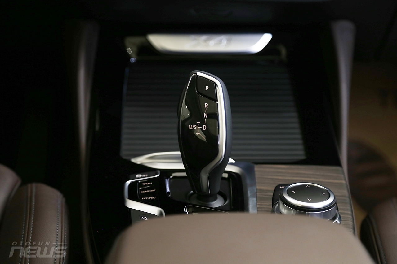 can canh bmw x4 coupe 4 cua gam cao gia 3 ty dong