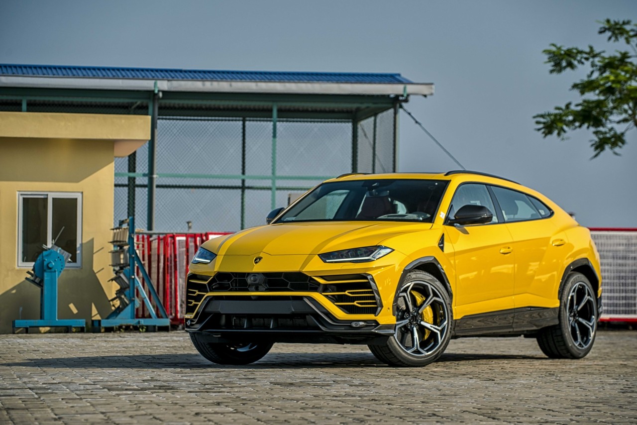 Cận cảnh Lamborghini Urus chính hãng thứ 3 tại Việt Nam can canh lamborghini urus chinh hang thu 3 tai viet nam