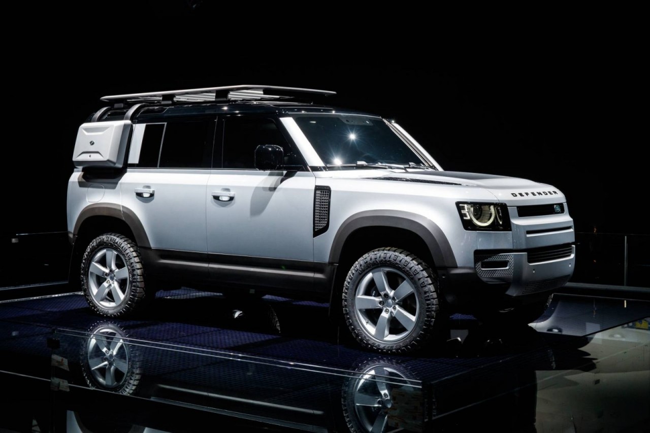 iaa 2019 huyen thoai land rover defender hoi sinh voi 3 bien the