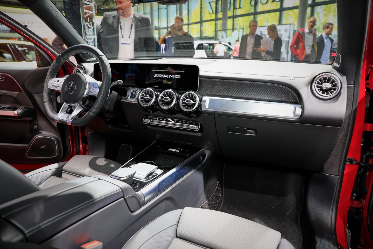 IAA 2019: GLB 2020 ra mắt, dự kiến về Việt Nam vào năm sau iaa 2019 glb 2020 ra mat du kien ve viet nam vao nam sau