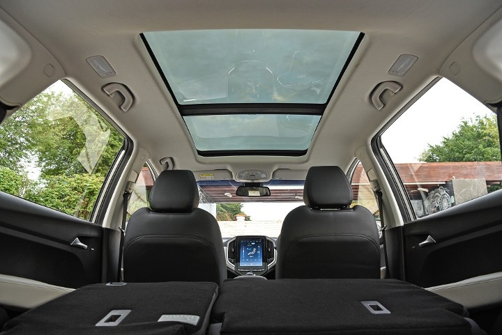 Chevrolet Captiva thế hệ mới ra mắt với tùy chọn 5 và 7 chỗ chevrolet captiva the he moi ra mat voi tuy chon 5 va 7 cho