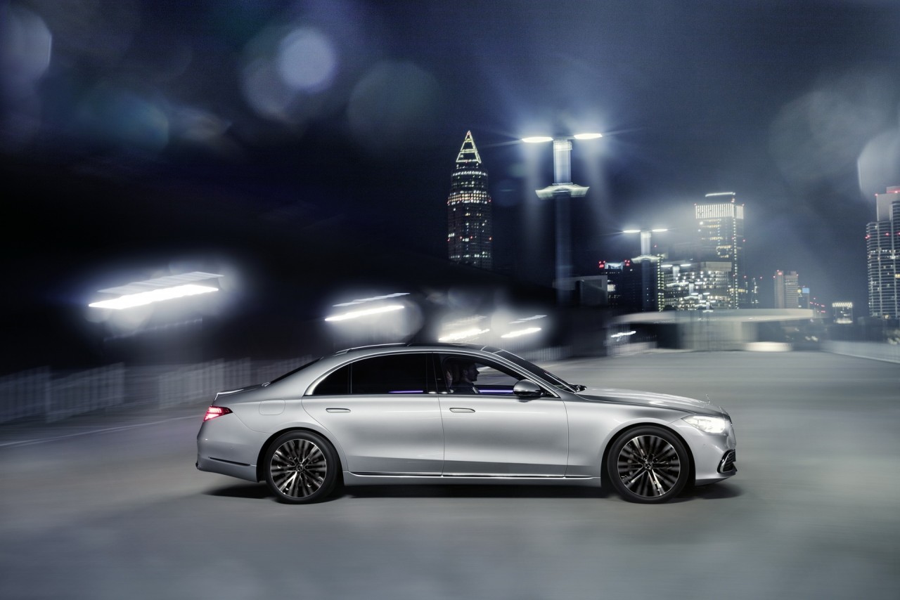 Mercedes-Benz S-class 2022 ra mắt, nhập khẩu từ Đức với giá 5,2 tỷ đồng Mercedes-Benz S-class 2022 ra mắt, nhập khẩu từ Đức với giá 5,2 tỷ đồng