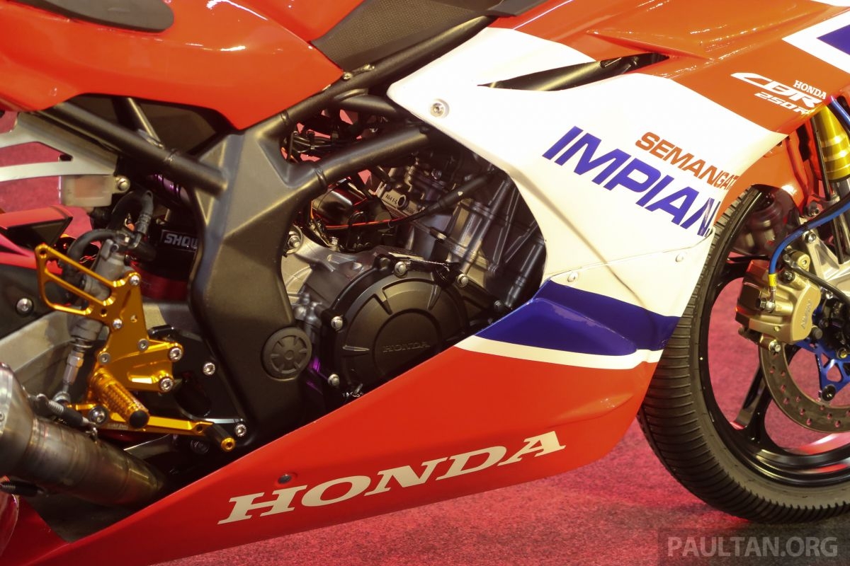 Honda ra mắt CBR250RR 2020 phiên bản xe đua tại Malaysia honda ra mat cbr250rr 2020 phien ban xe dua tai malaysia