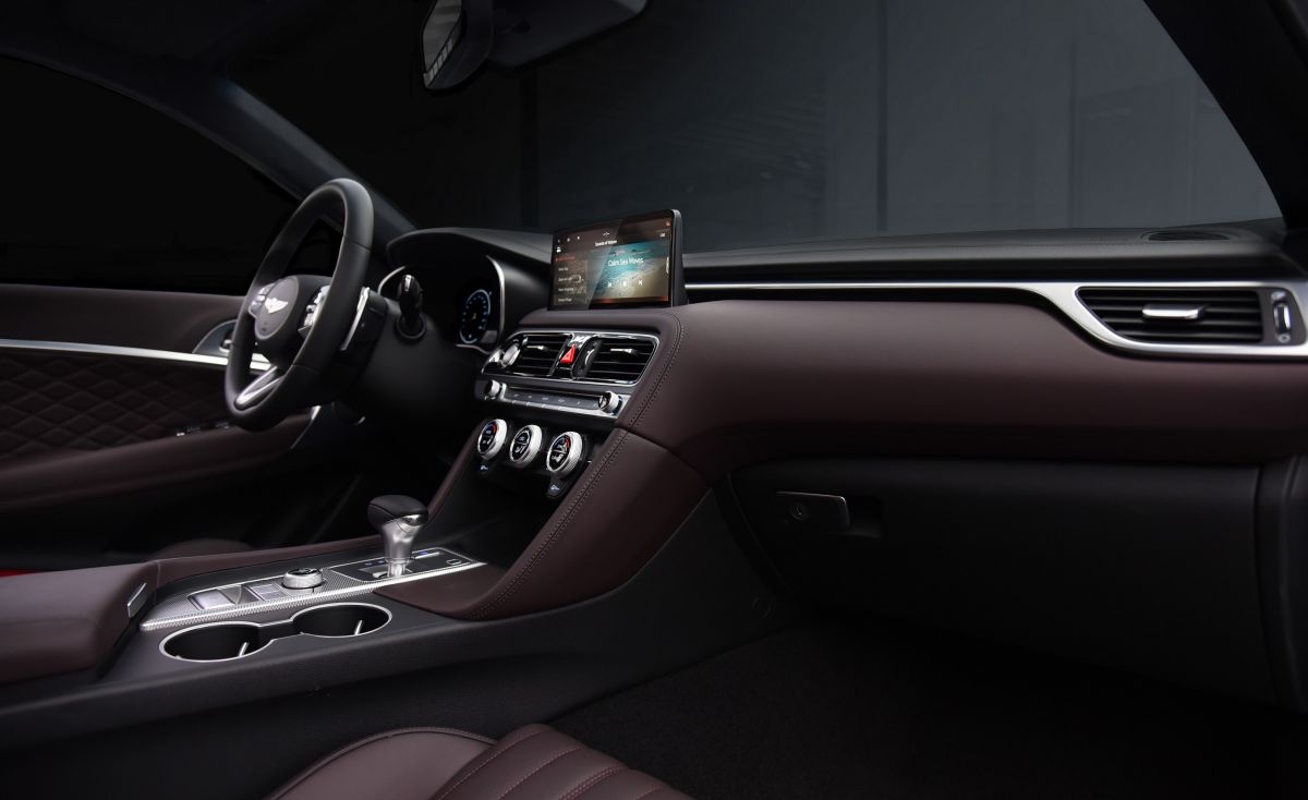 Genesis G70 2020 được nâng cấp để quyết đấu với Mercedes-Benz C-Class genesis g70 2020 duoc nang cap de quyet dau voi mercedes benz c class