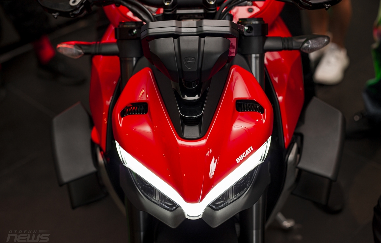 Ducati Streetfighter V4 và V4S có mặt ở Việt Nam với giá 650 triệu đồng ducati streetfighter v4 va v4 s co mat o viet nam voi gia 650 trieu dong
