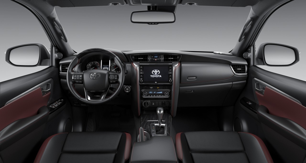 So sánh bộ ba SUV 7 chỗ "kỳ phùng dịch thủ" tại Việt Nam so sanh bo ba suv 7 cho ky phung dich thu tai viet nam