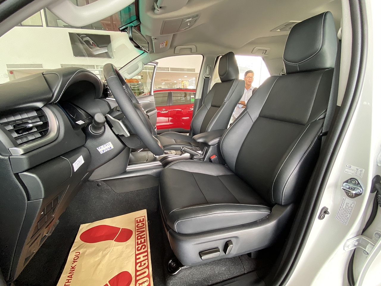 Chi tiết Toyota Fortuner 2021 2.4 AT tiêu chuẩn giá 1,08 tỷ chi tiet toyota fortuner 2021 24 at tieu chuan gia 108 ty