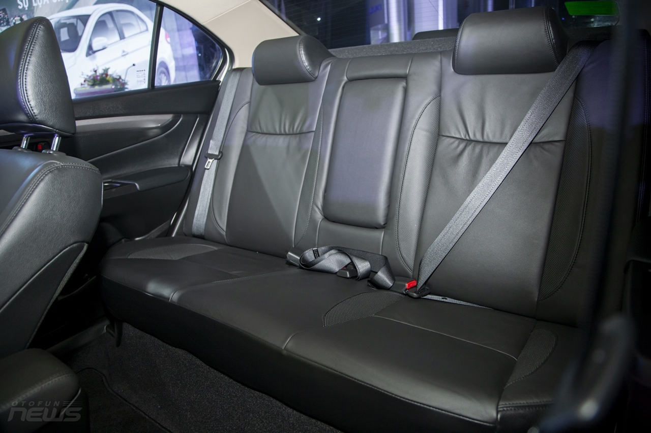 Suzuki Ciaz 2020 ra mắt với giá 529 triệu đồng suzuki ciaz 2020 ra mat voi gia 529 trieu dong