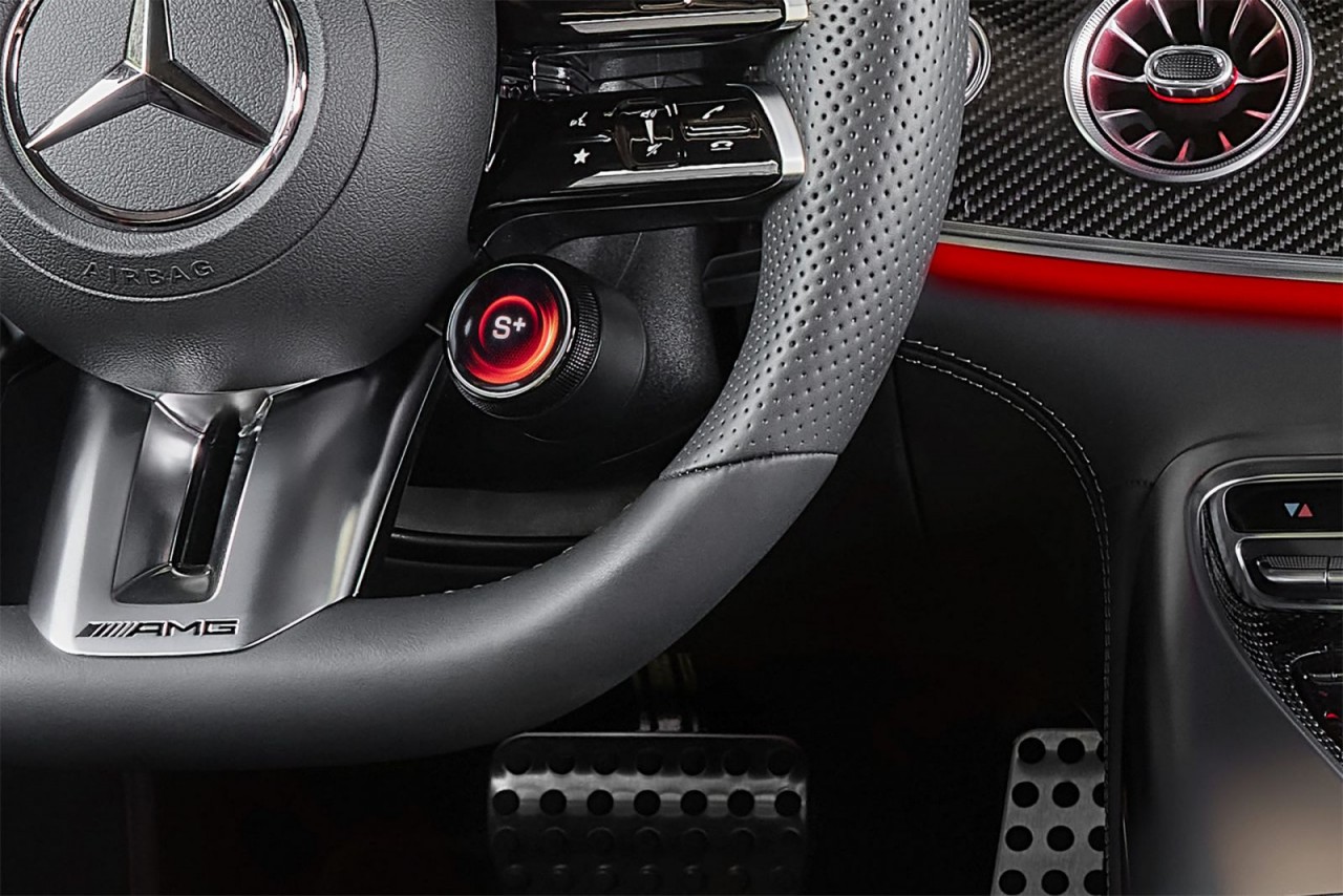 Xe hiệu năng cao Mercedes-AMG GT 63 E Performance chính thức ra mắt
