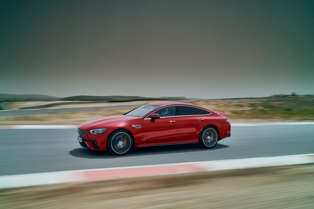 Xe hiệu năng cao Mercedes-AMG GT 63 E Performance chính thức ra mắt