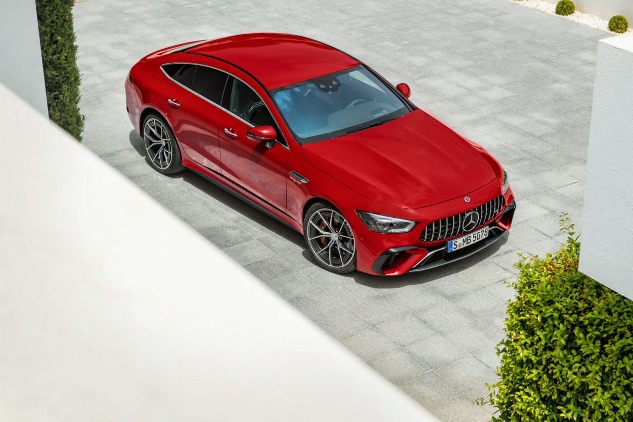Xe hiệu năng cao Mercedes-AMG GT 63 E Performance chính thức ra mắt